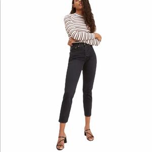 Levi's Wedgie Fit Ankle Jeans in Black Size 28